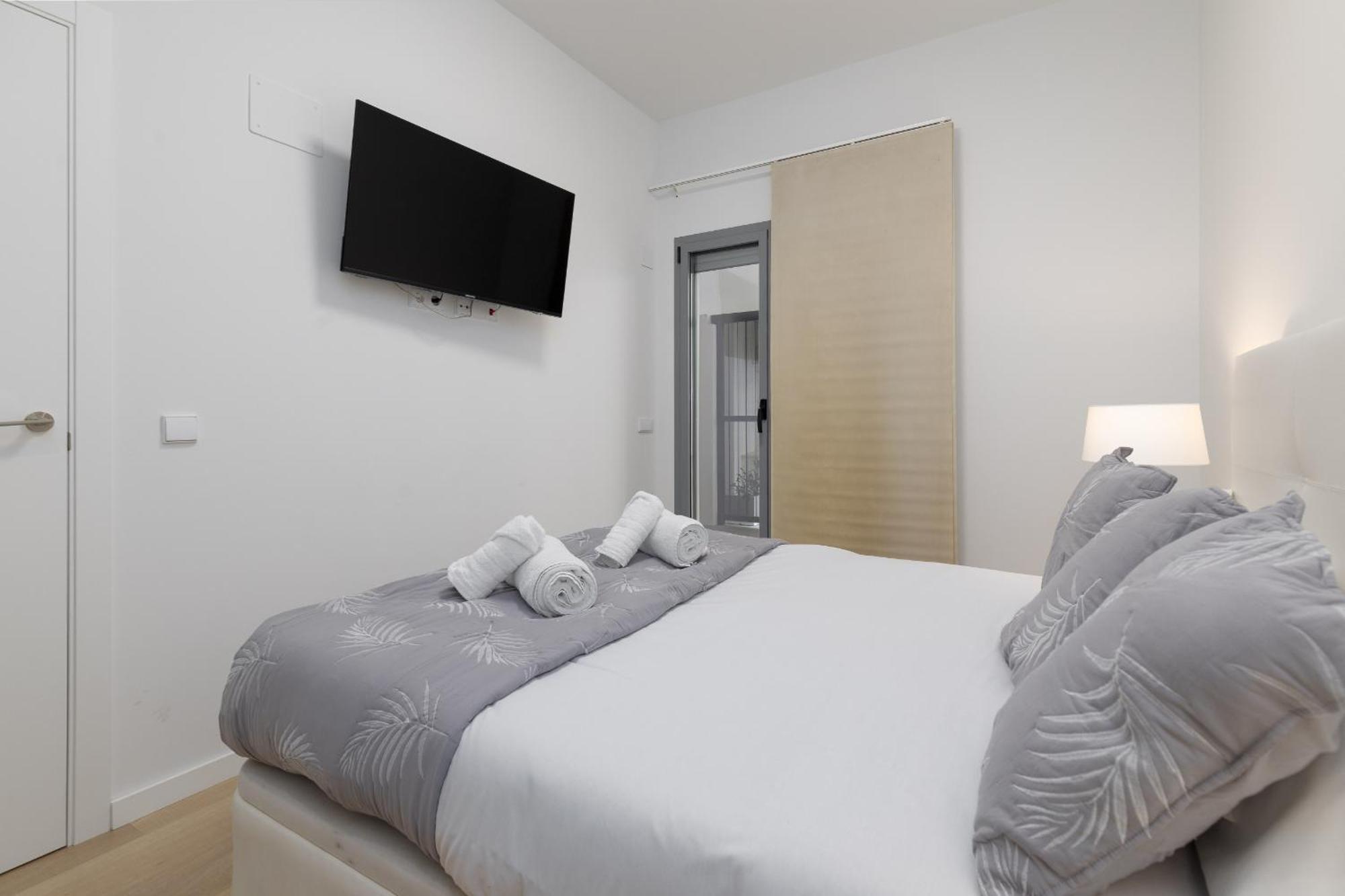 Apartup Turia River Park บาเลนเซีย ภายนอก รูปภาพ